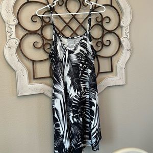 Cute sundress never worn